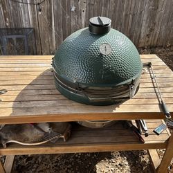 XL Green Egg With Table And Pizza Stone 
