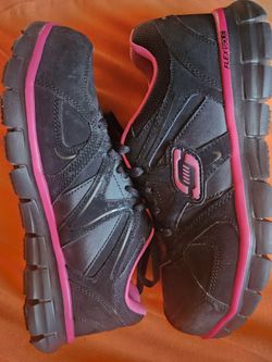 Women's Sketchers Work Flex sole Alloy toe size 8.5