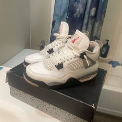 Jordan 4s