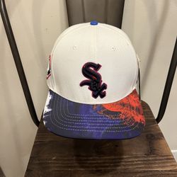 Men's Chicago White Sox Pro Standard Dip-Dye Snapback Hat