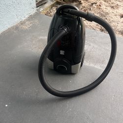 Floor Vacumcleneres W A Canister Automático Corf Pick Up$45