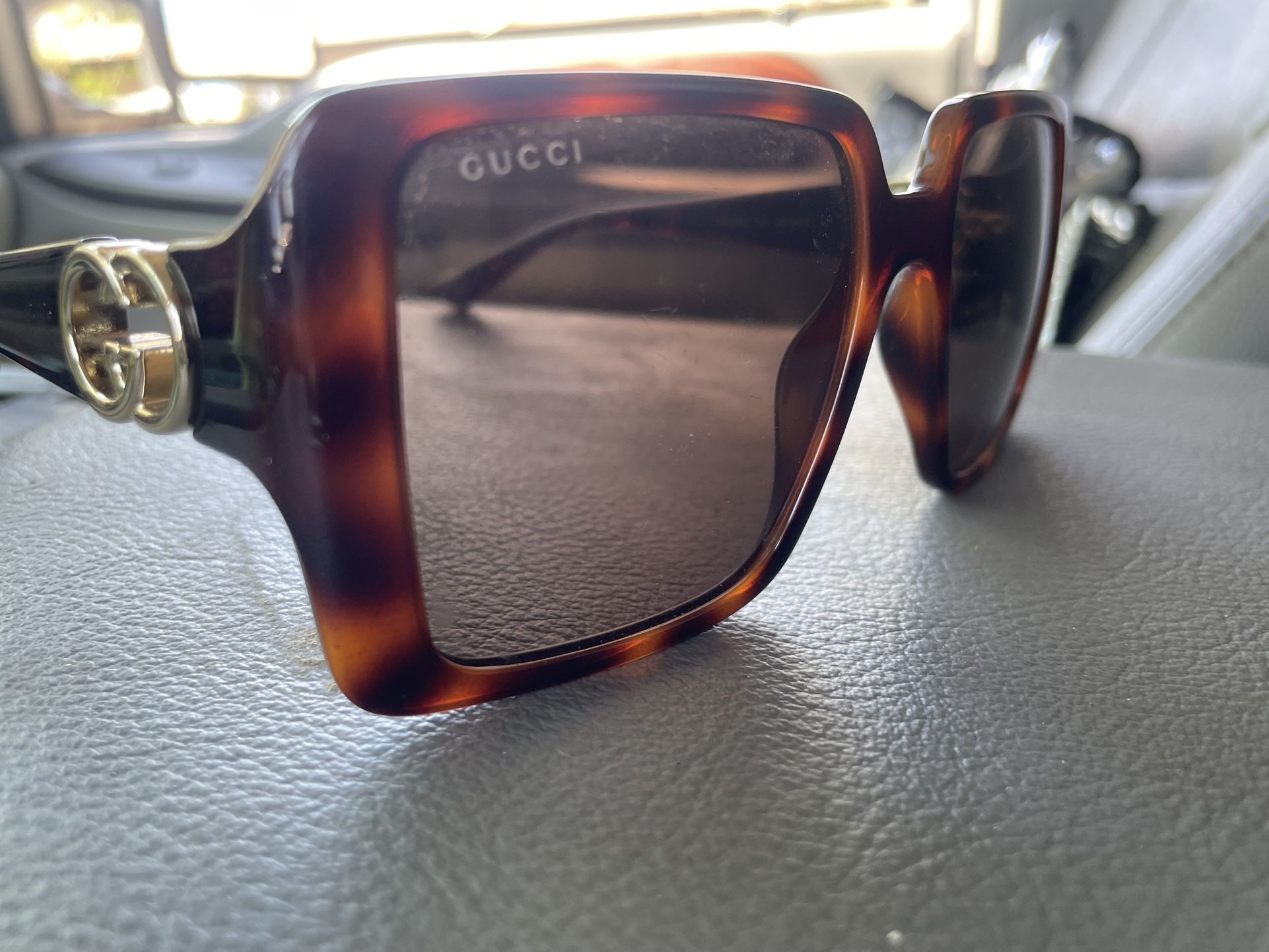 Authentic Gucci GG1692S 002 Sunglasses – Tortoise Shell / Gold GG Logo