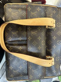 Louis Vuitton Two Pocket tote for Sale in El Cajon, CA - OfferUp