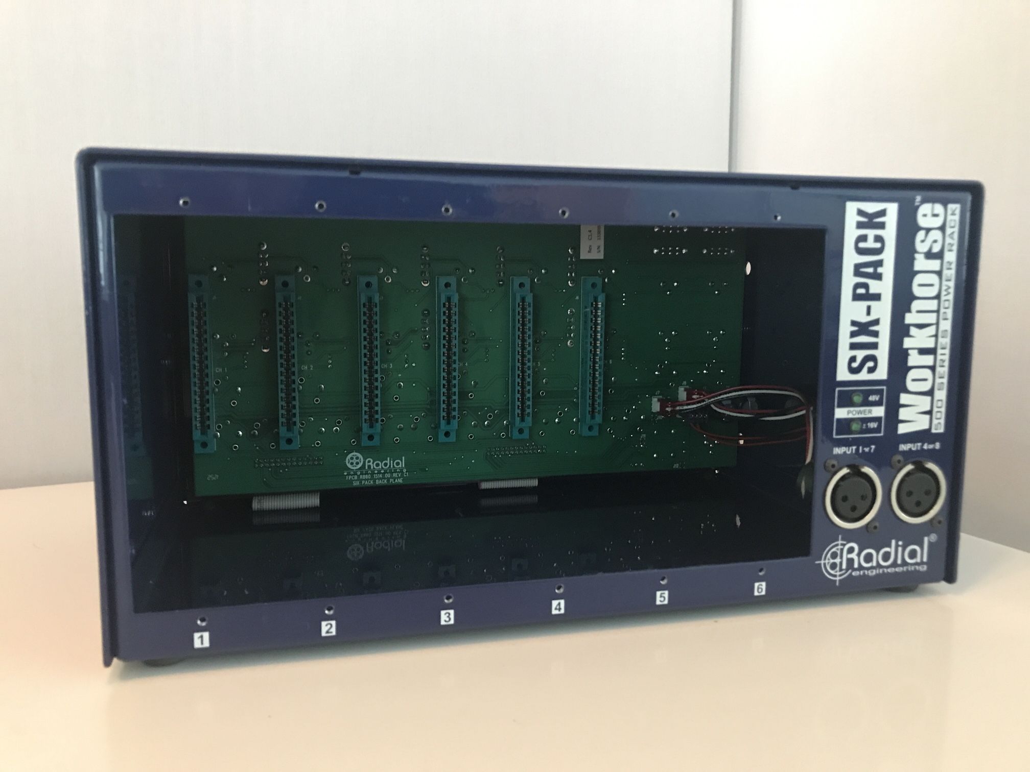 Radial SixPack 6-slot 500 Series Chassis