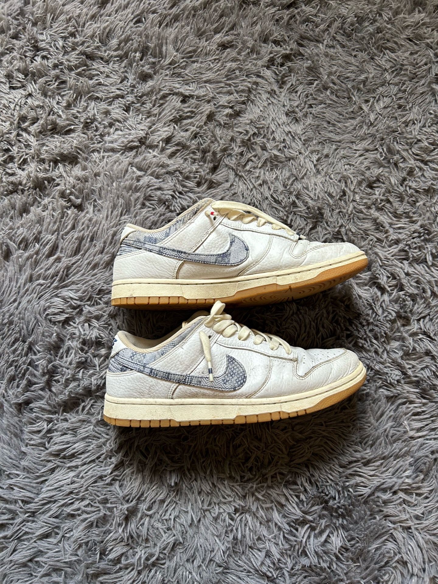Nike low dunks size 11
