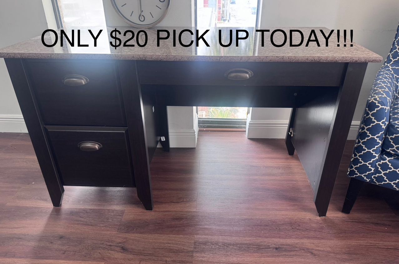 Only $20 Pick Up Today Only Small Desk