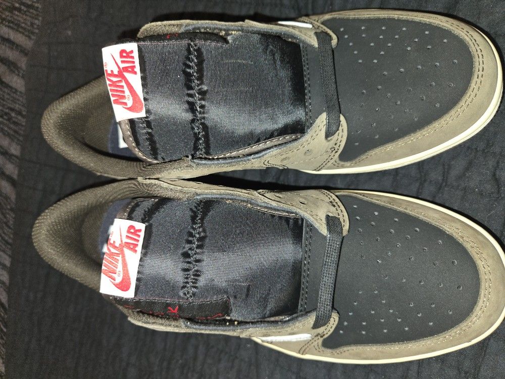 Air Jordan 1 Low Travis Scott Size 7 US