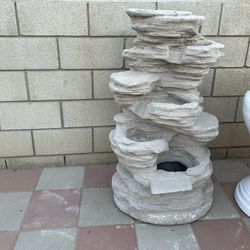 New Fountain Made Out Of Cement Perfect Gift 