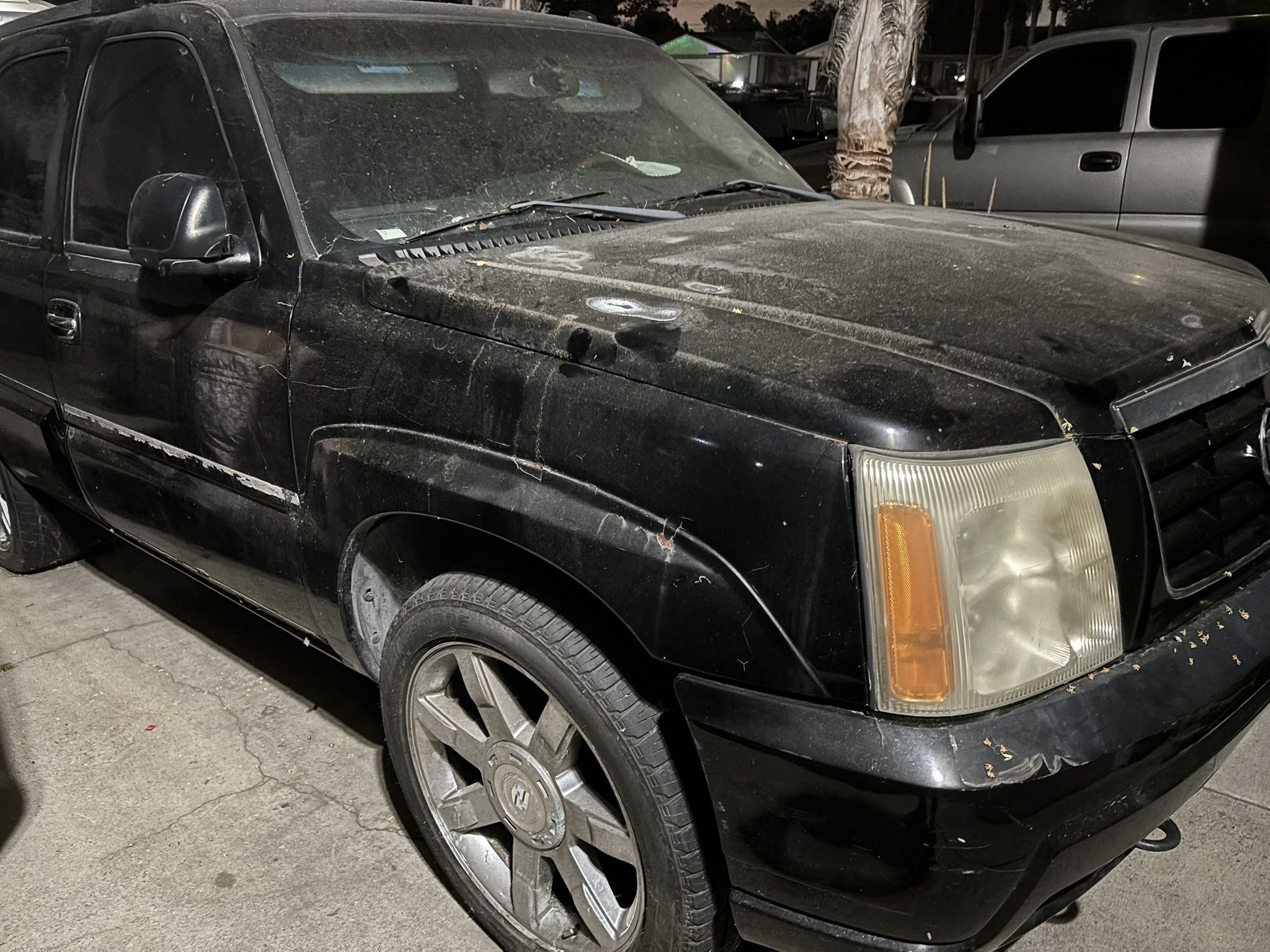 2004 Cadillac Escalade
