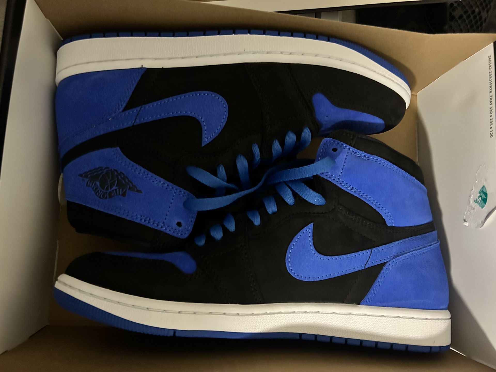 AIR JORDAN 1 RETRO HIGH OG (9.5) Offers