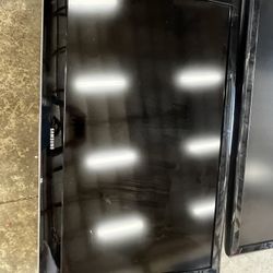2 Samsung TVs