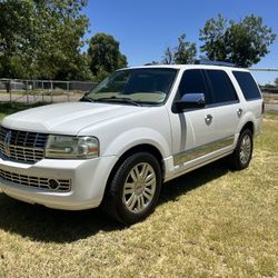 2011 Lincoln Navigator