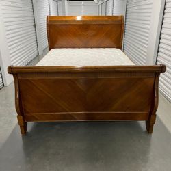 Queen Bed Frame 