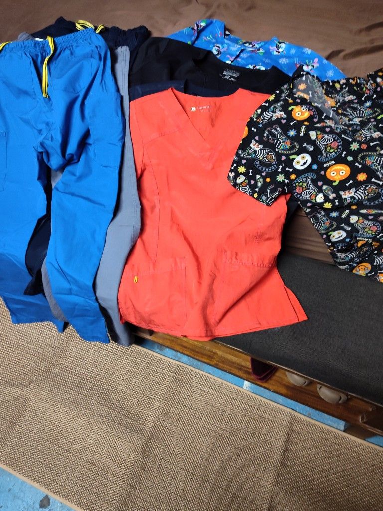 Scrubs Small & Medium