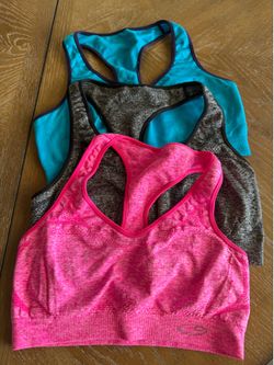 6 Champion sports bras size medium