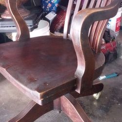 1915 Lawyers Oak Chair