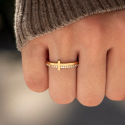 Cross ring in gold or silver