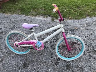 Girls bike