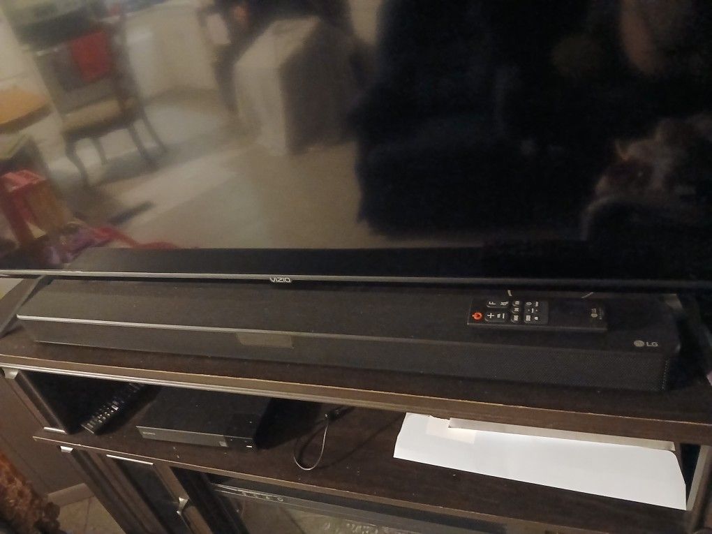 LG Surround Sound BT Like New $110obo