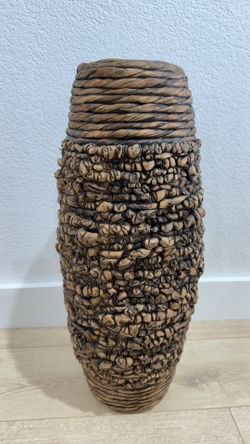 23" Natural Water Hyacinth Floor Vase