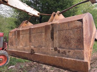 Loader bucket