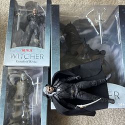 Netflix The Witcher Geralt Figure Set With Roach!