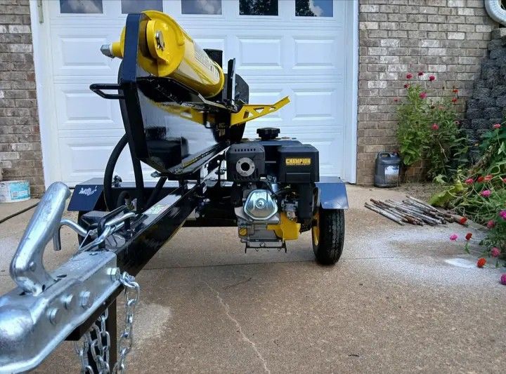CHAMPION WOOD SPLITTER