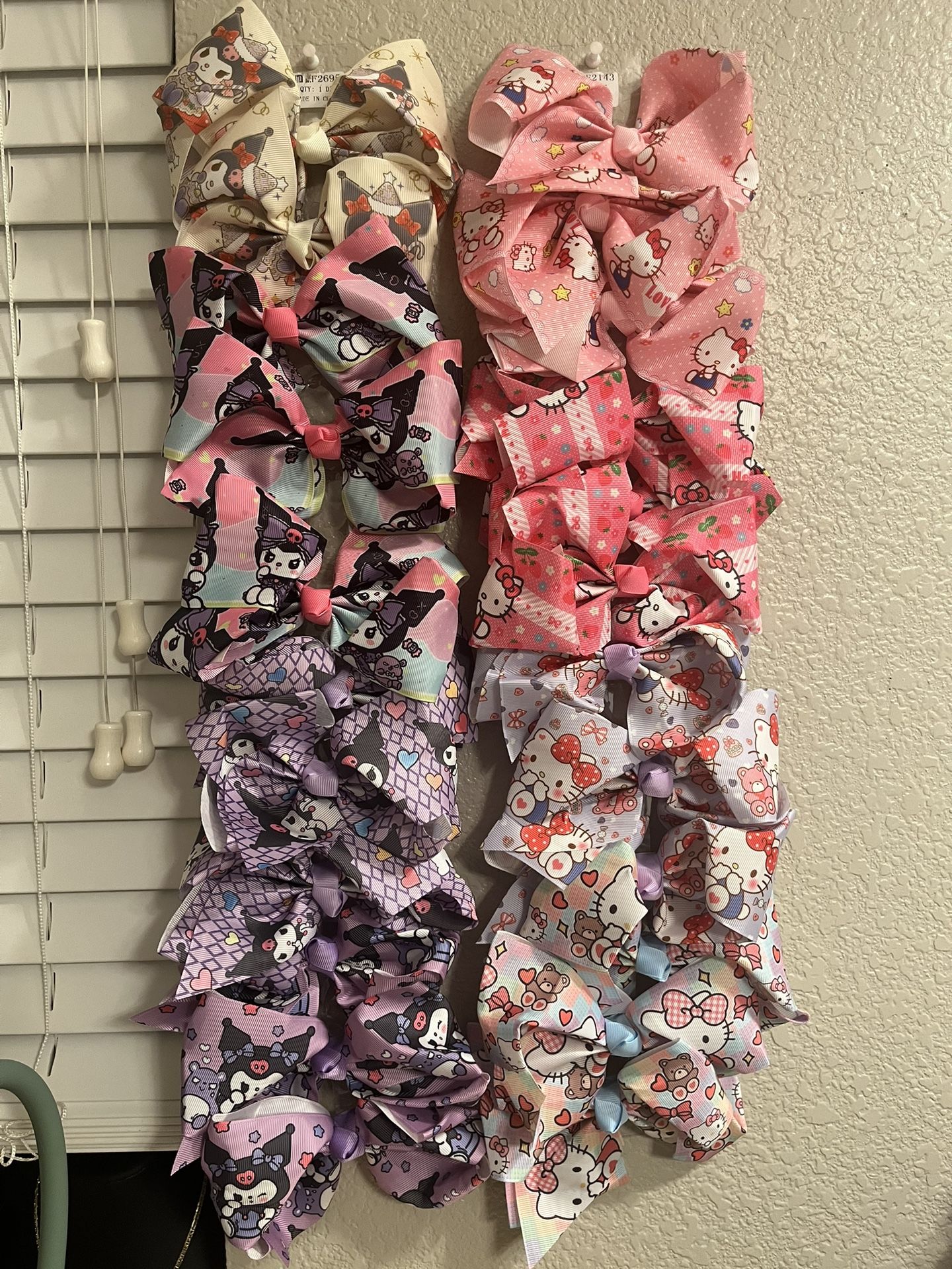 Hello Kitty bows