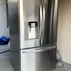 LG FRENCH DOOR REFRIGERATOR