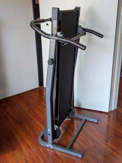 Manual inclined treadmill