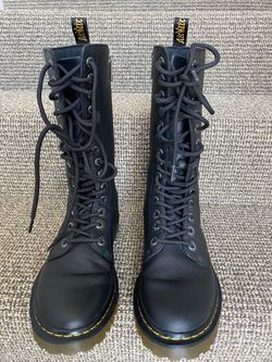 Dr. Martens 28-Eye Extreme Max Knee-High Platform Boots - Black (Size 8)