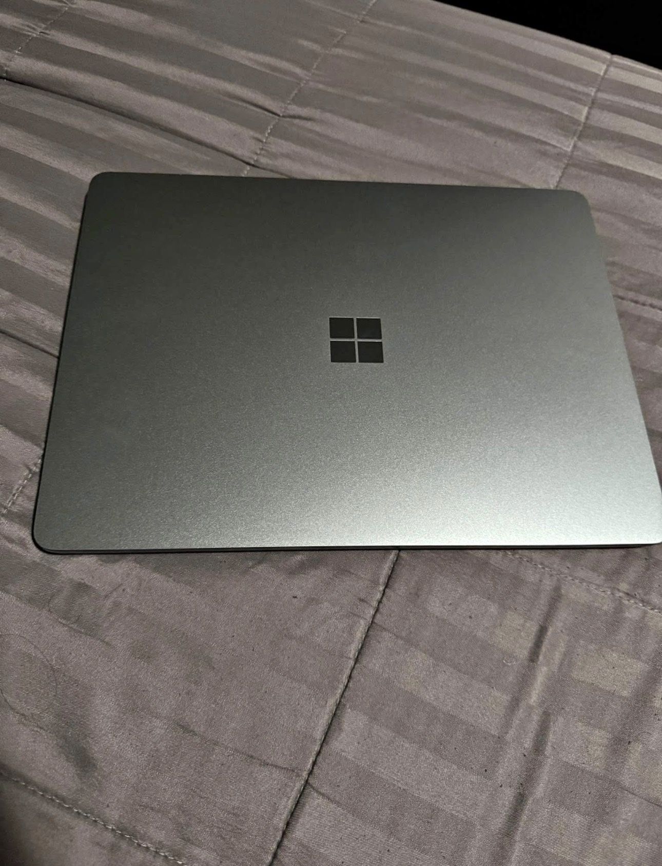 Microsoft Surface Laptop 5