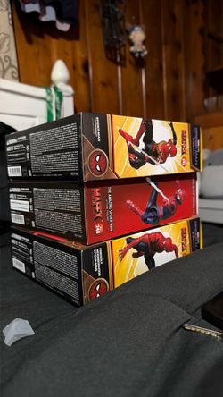 MAFEX Spider-Man Action Figures Lot of 5