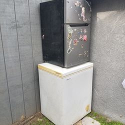 Mini  Fridge And Deepfrezzer