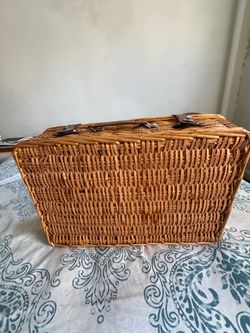 Vintage picnic basket
