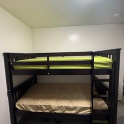 Twin Bunkbeds