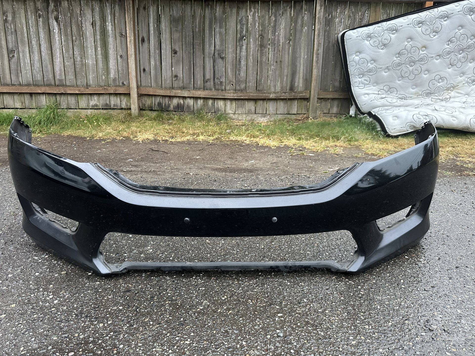 Honda accord 2013 Lx Bumper Oem