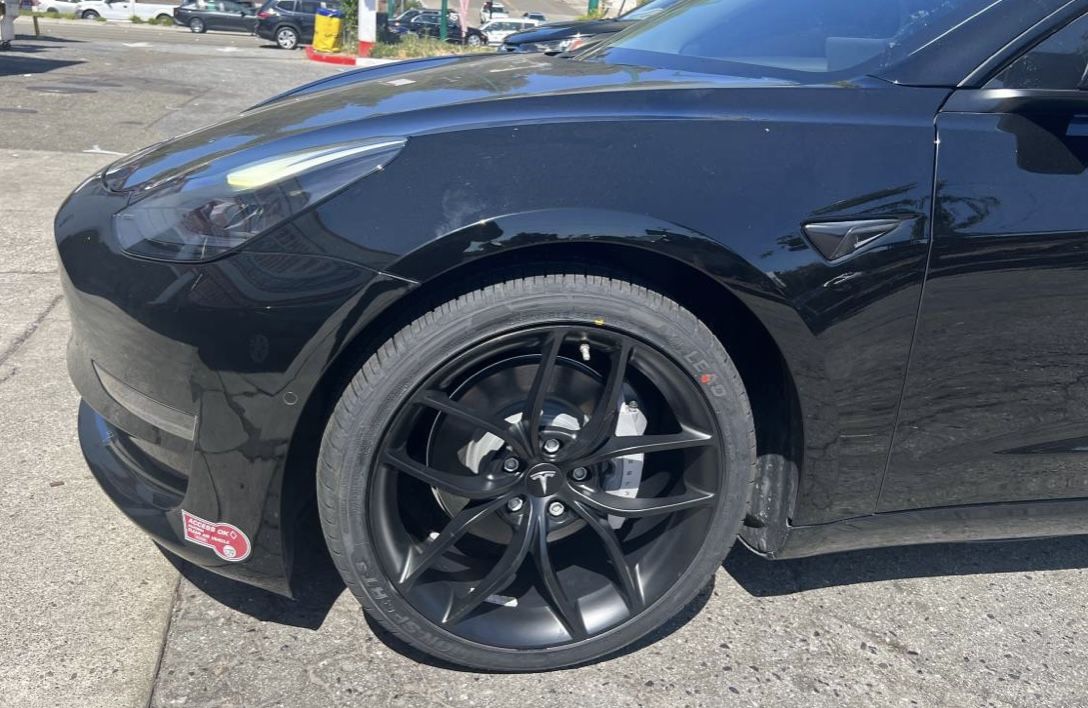 Tesla Model 3 Set Of 19” Lite Weight Sport Blk Rims New Tires Set All New pkg Deal