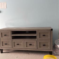 Tv stand 