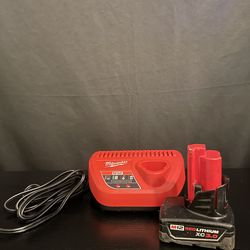 Milwaukee m12 battery + charger