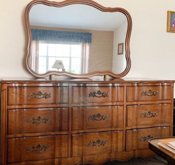 French Provincial Furniture Dresser Mirror Wood Drawers Bedroom Antique Vintage