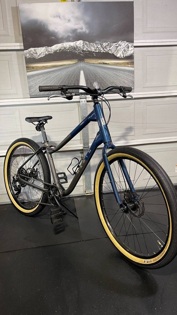 MARIN STINSON 2 ROAD BIKE