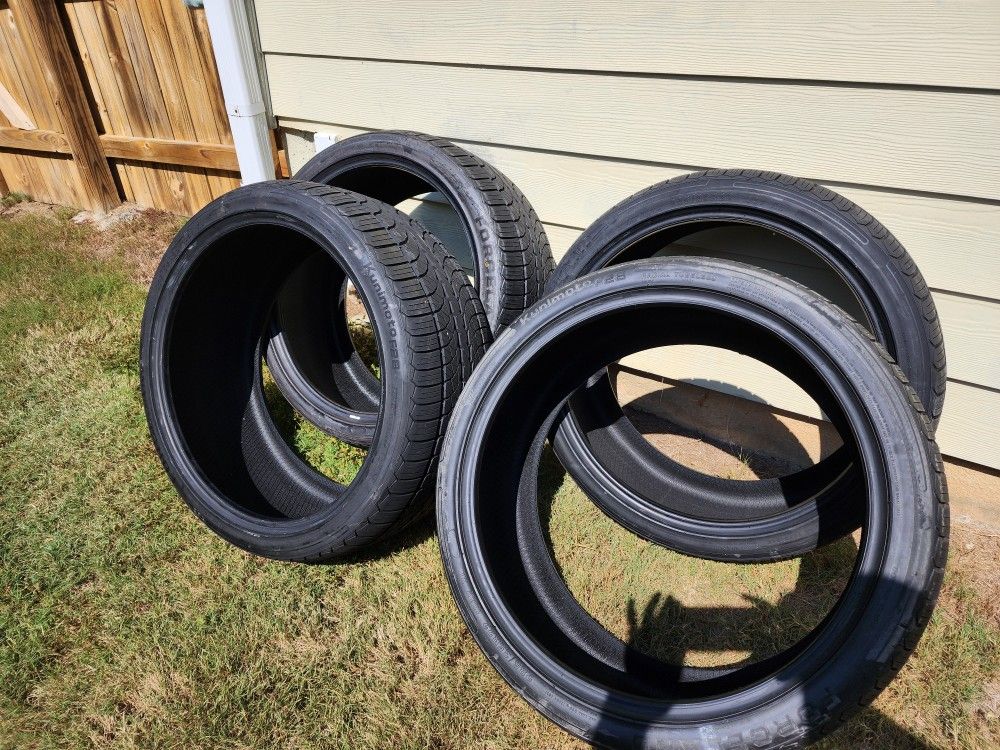 Set of Four 22-inch Kunimoto Forceland Tires