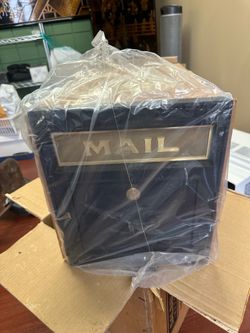 Heavy duty column mail Box