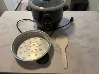 6 cup Oster Rice Cooker with Steamer and Spoon
