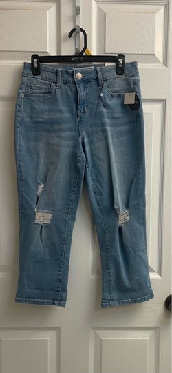 Brand new distressed capris size 4