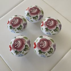 Mary Englebrite 5 Knobs In Perfect Condition perfect