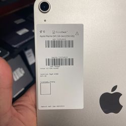 Like New! Apple iPad Air 5 (Wi-Fi, 256GB) - Space Gray