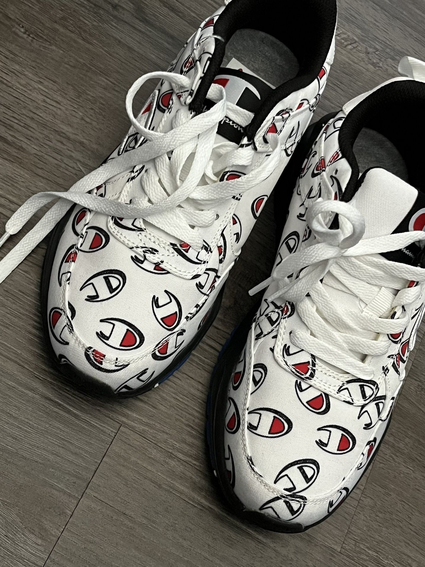 5.5y Champion Sneakers