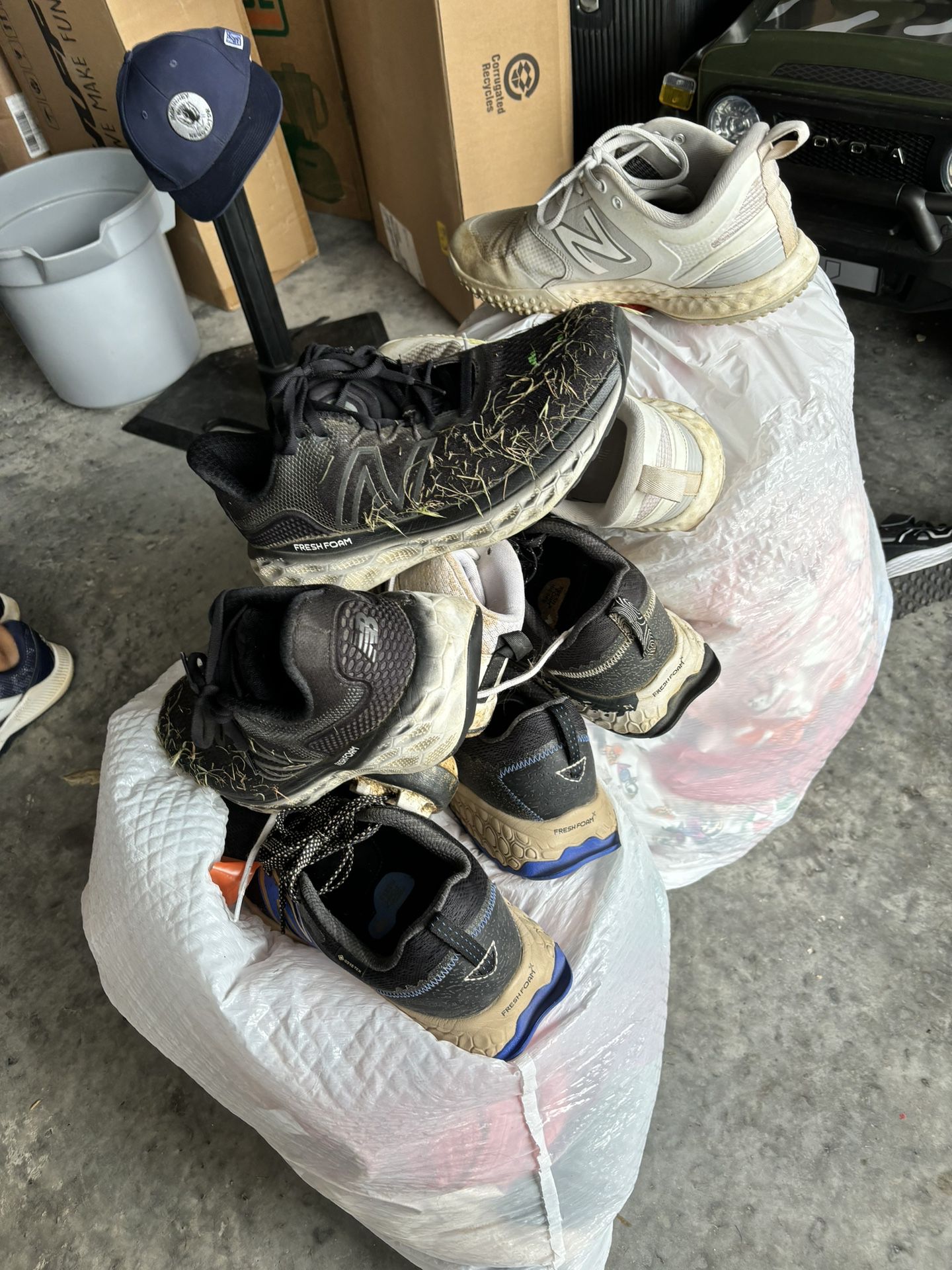 Free MENS SHOES AND BABY GIRL CLOTHES AND KIDS SHOES
